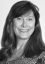 Priscila Bogar (Prof)